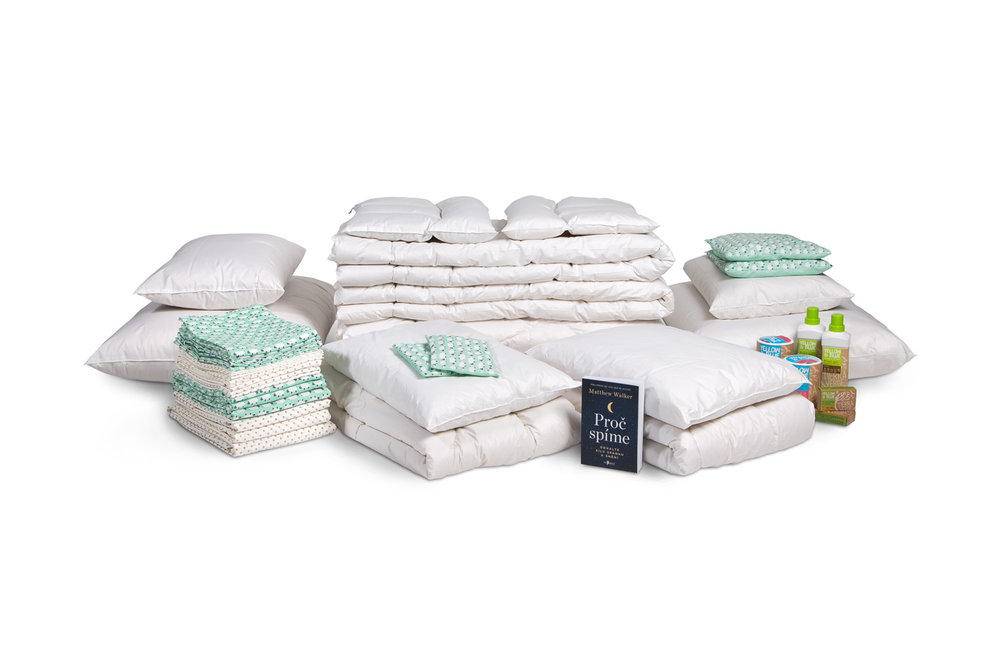 Family set of Besky products for 2 adults and 2 children: wool duvets & pillows, etc.